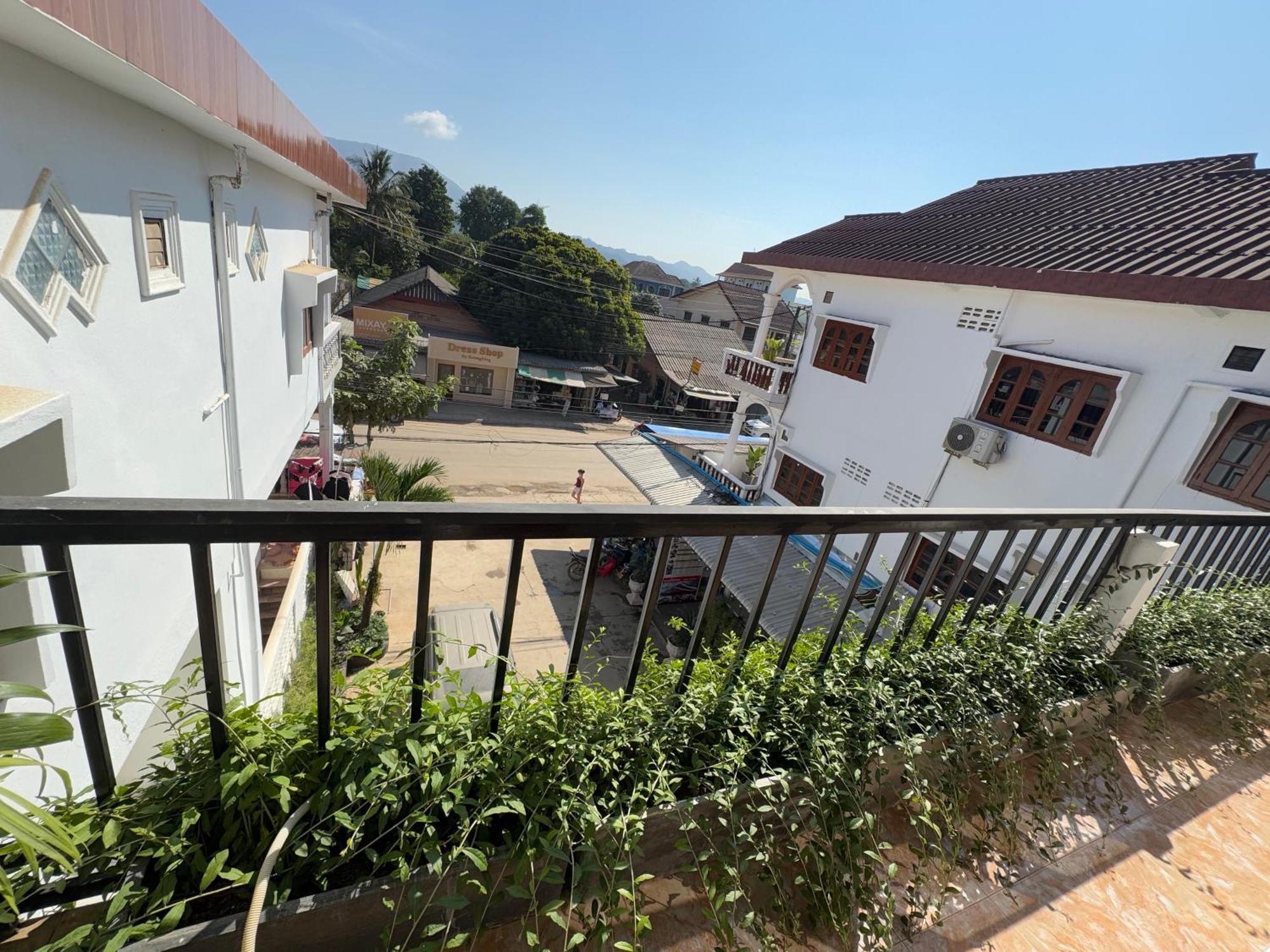 Vang Vieng Green Hotel Eksteriør billede